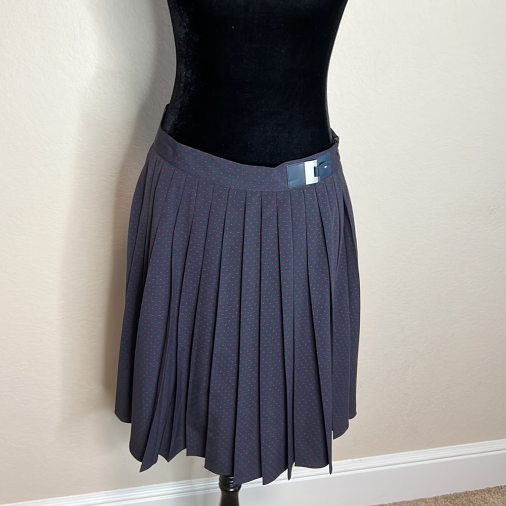 Jones New York Pleated Polka Dot Skirt – Size 12 (Good Condition)